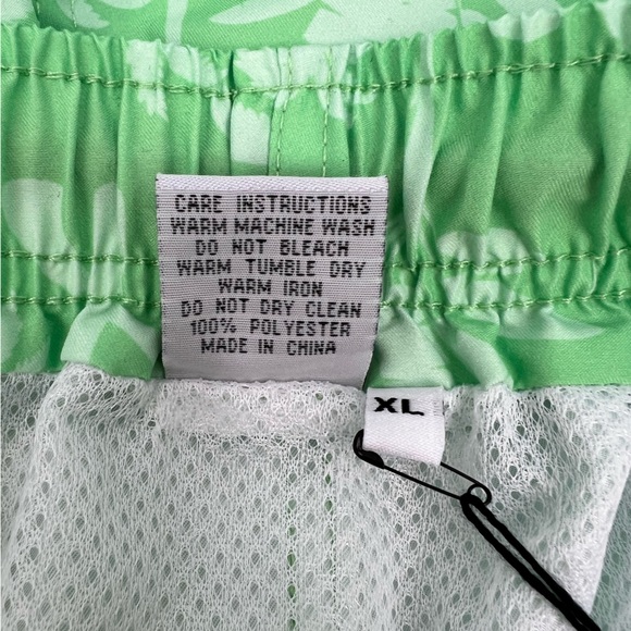 FRANKS XL“SAGE”(LIGHT GREEN)COLOR SWIMMING TRUNKS,W/MESH SUPPORT,PALM TREE PRINT - Picture 11 of 14